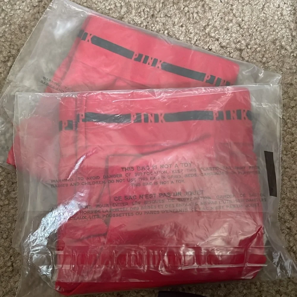 Victoria’s Secret Pink Logo Hipster Underwear Panty. NWT